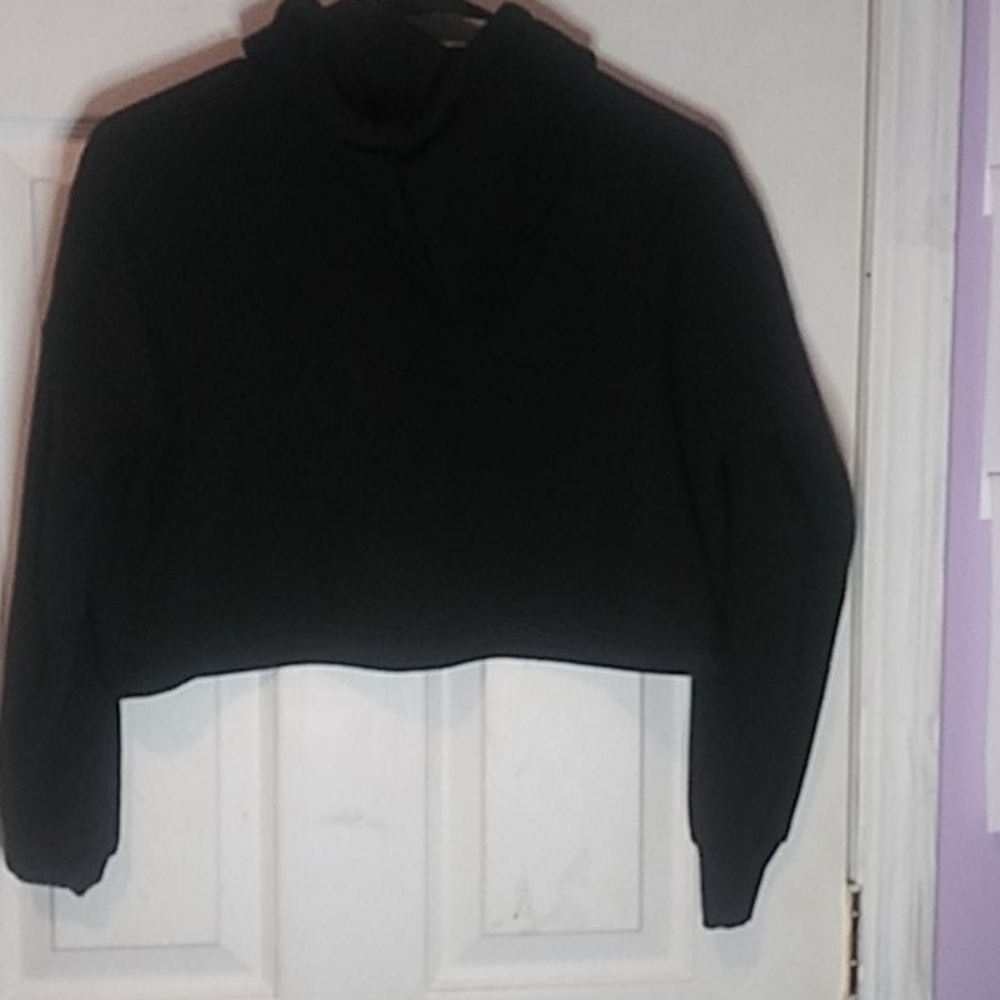Drawstring Crop Top Shirt - Picture 2 of 4